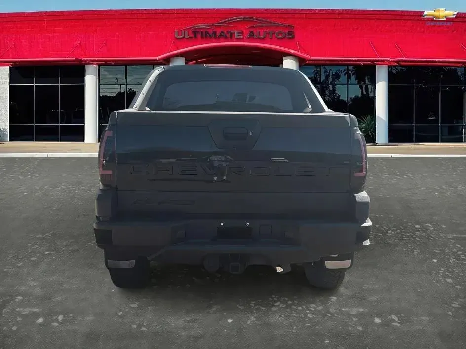 Chevrolet Avalanche photo 6