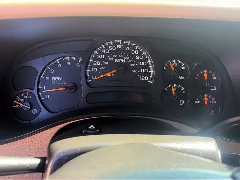 Photos of 2004 Chevrolet Avalanche 2500 Sport Utility Pickup 4D 5 14 ft for sale in Mesa, AZ at Ultimate Autos