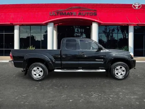 More photos of 2005 Toyota Tacoma Access Cab Pickup 4D 6 ft at Ultimate Autos, AZ
