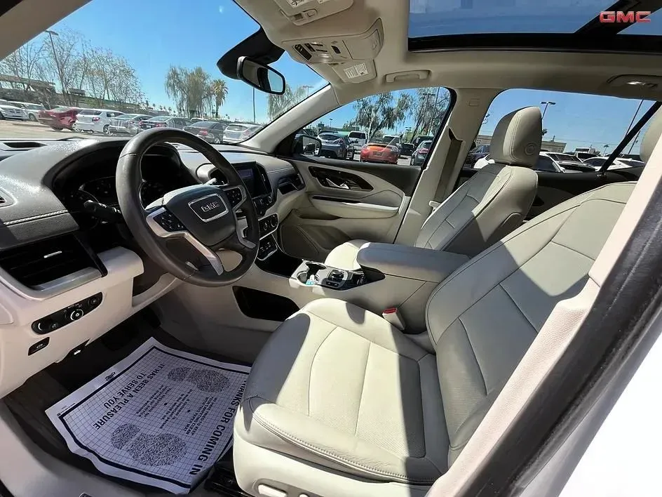 GMC Terrain photo 9