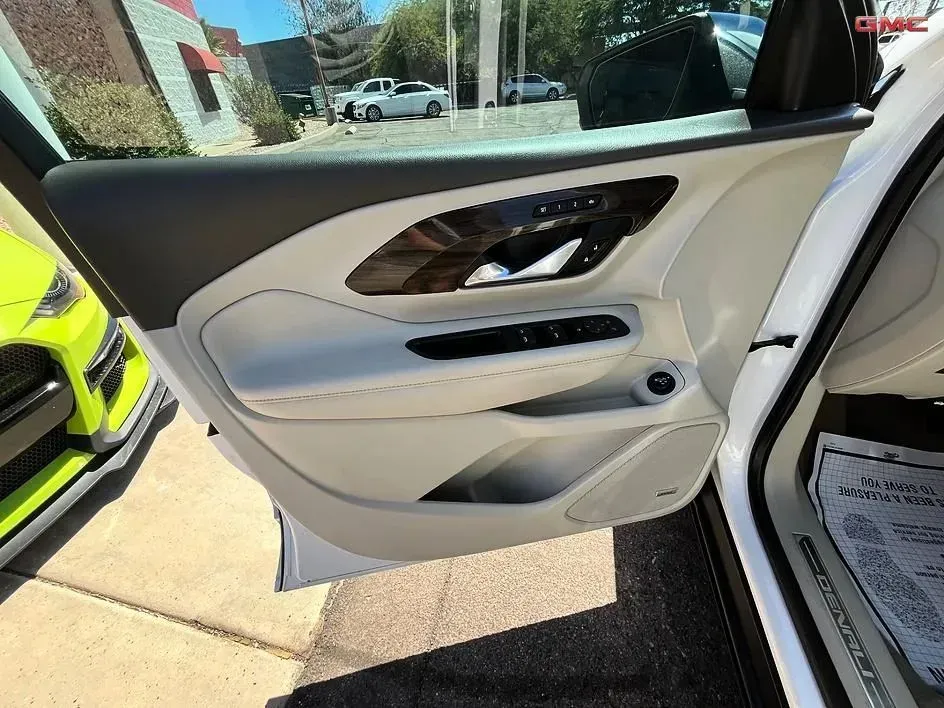 GMC Terrain photo 10