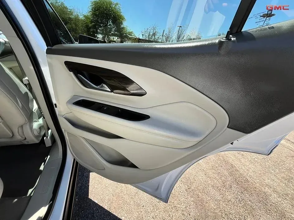 GMC Terrain photo 18