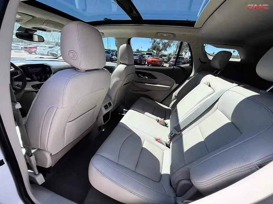 GMC Terrain photo 11