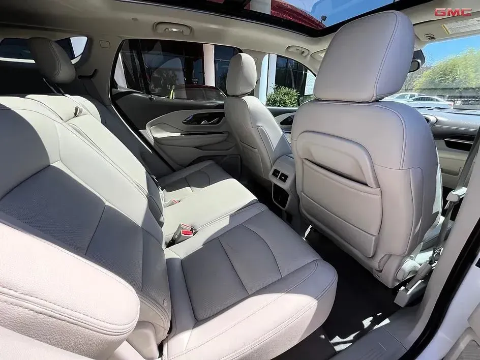 GMC Terrain photo 17