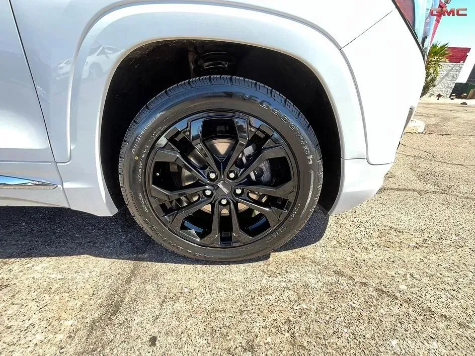 GMC Terrain photo 22