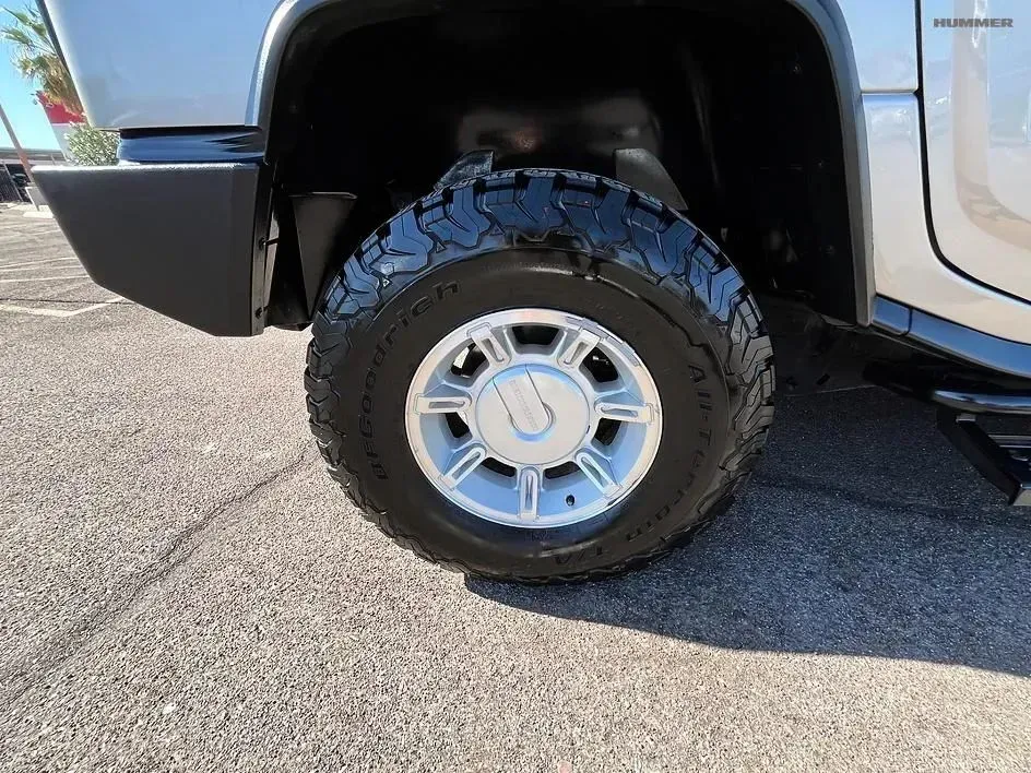 Hummer H2 photo 16