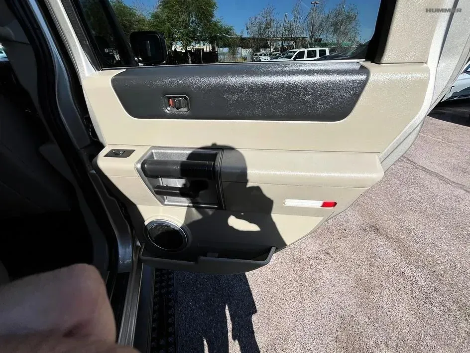 Hummer H2 photo 26