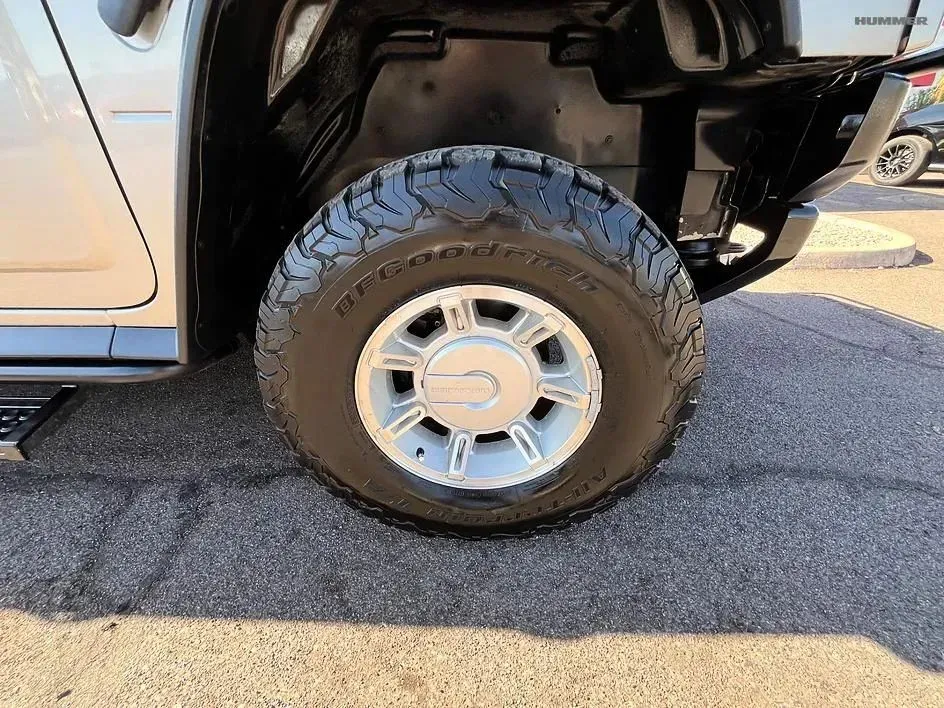 Hummer H2 photo 17
