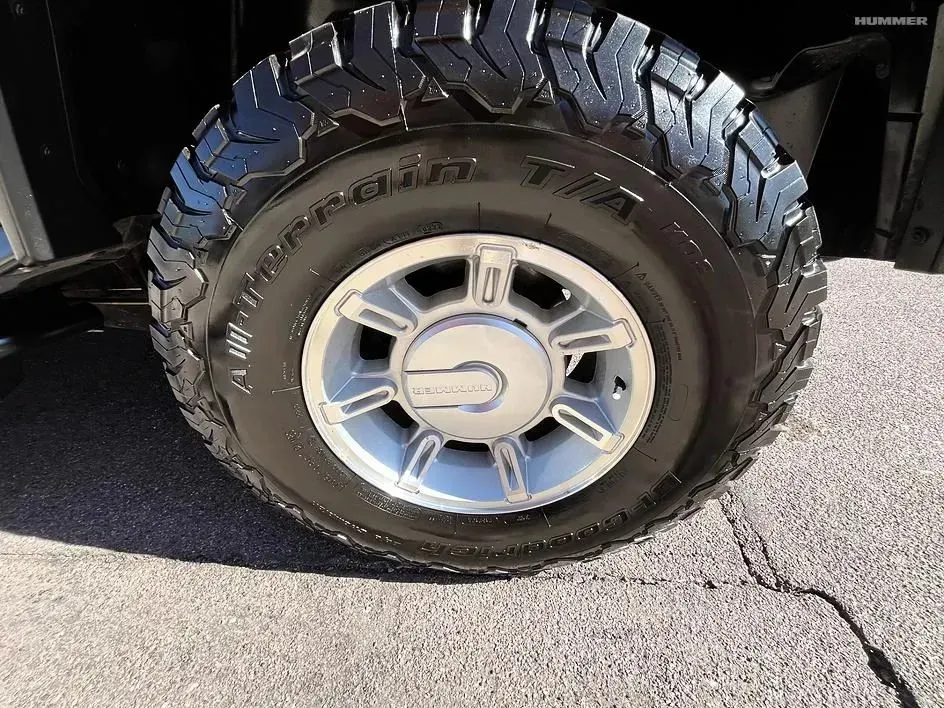 Hummer H2 photo 15