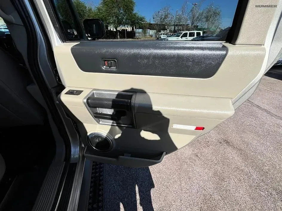 Hummer H2 photo 27
