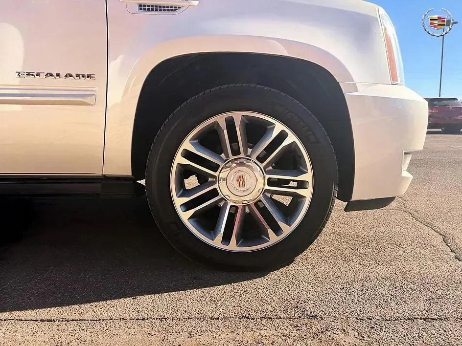 Cadillac Escalade photo 21