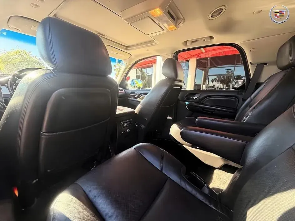 Cadillac Escalade photo 14