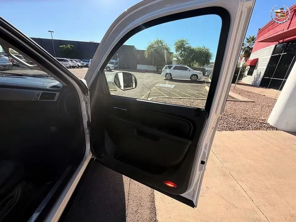 Cadillac Escalade photo 15