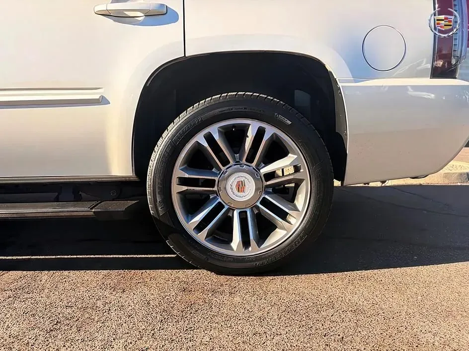 Cadillac Escalade photo 20