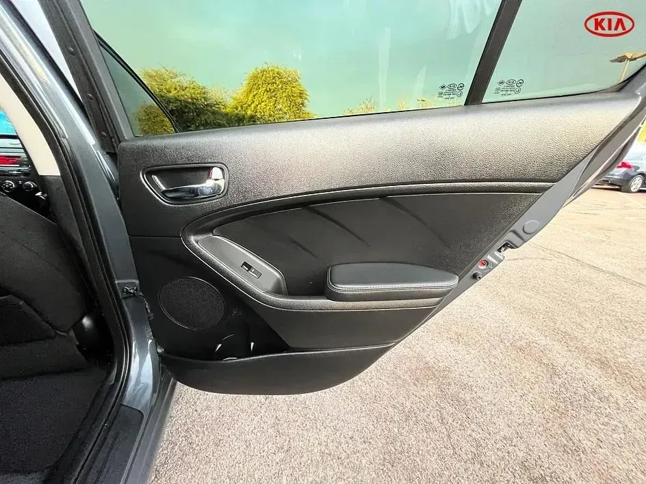 Kia Forte5 photo 19