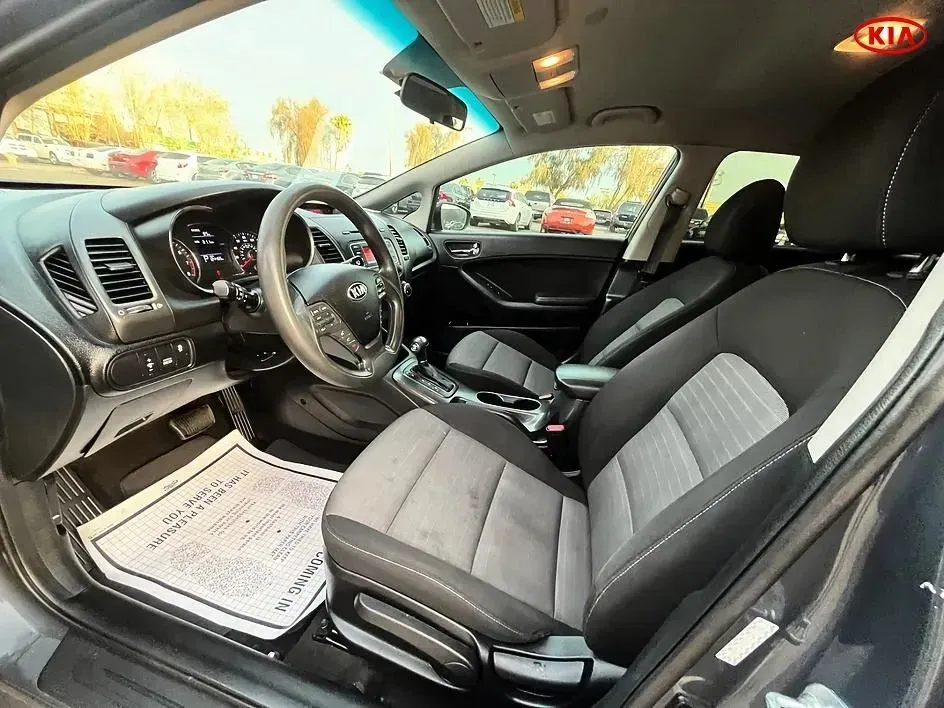 Kia Forte5 photo 9