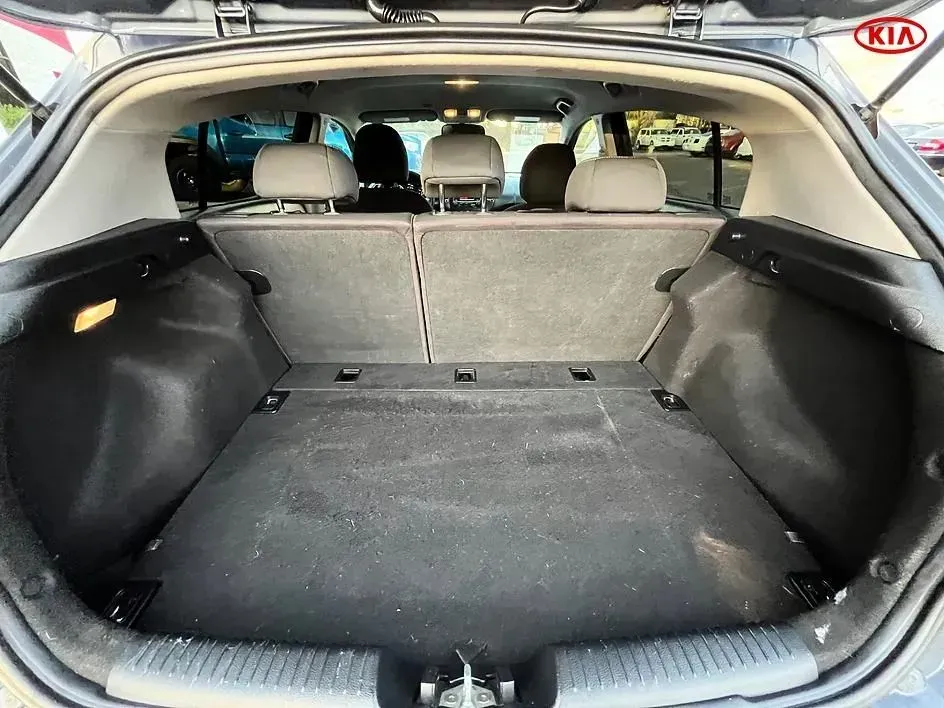Kia Forte5 photo 11