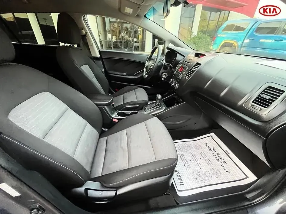 Kia Forte5 photo 16