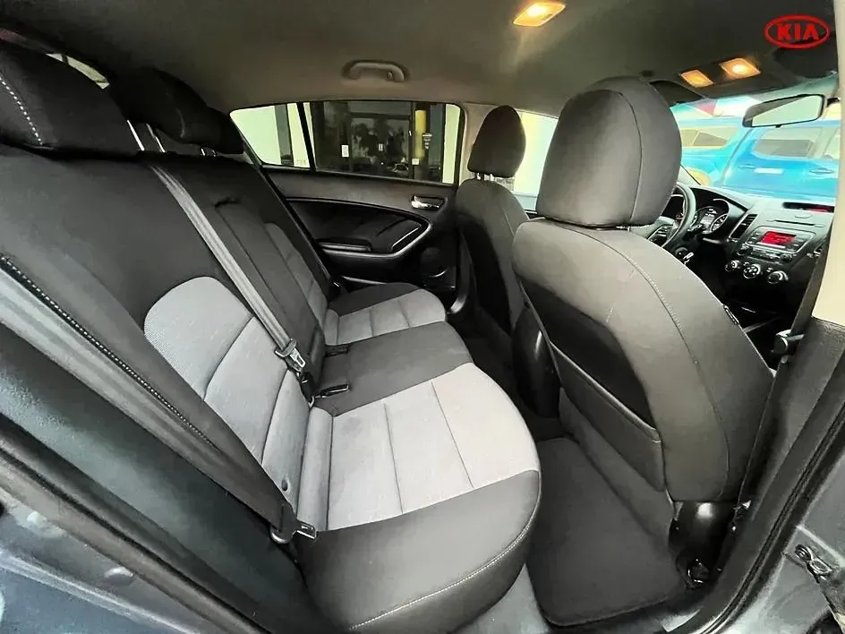 Kia Forte5 photo 14