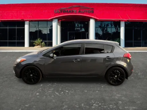 More photos of 2016 KIA Forte5 LX Hatchback 4D at Ultimate Autos, AZ