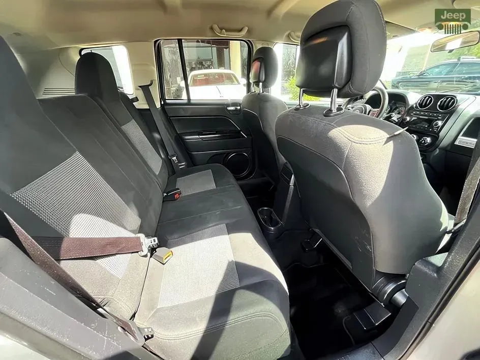 2014 Jeep Compass Sport - Photo 16