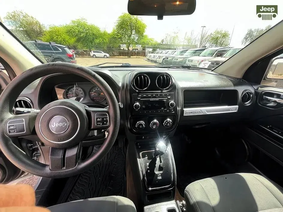 2014 Jeep Compass Sport - Photo 24