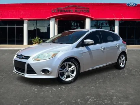 Photos of 2014 Ford Focus SE Hatchback 4D for sale in Mesa, AZ at Ultimate Autos