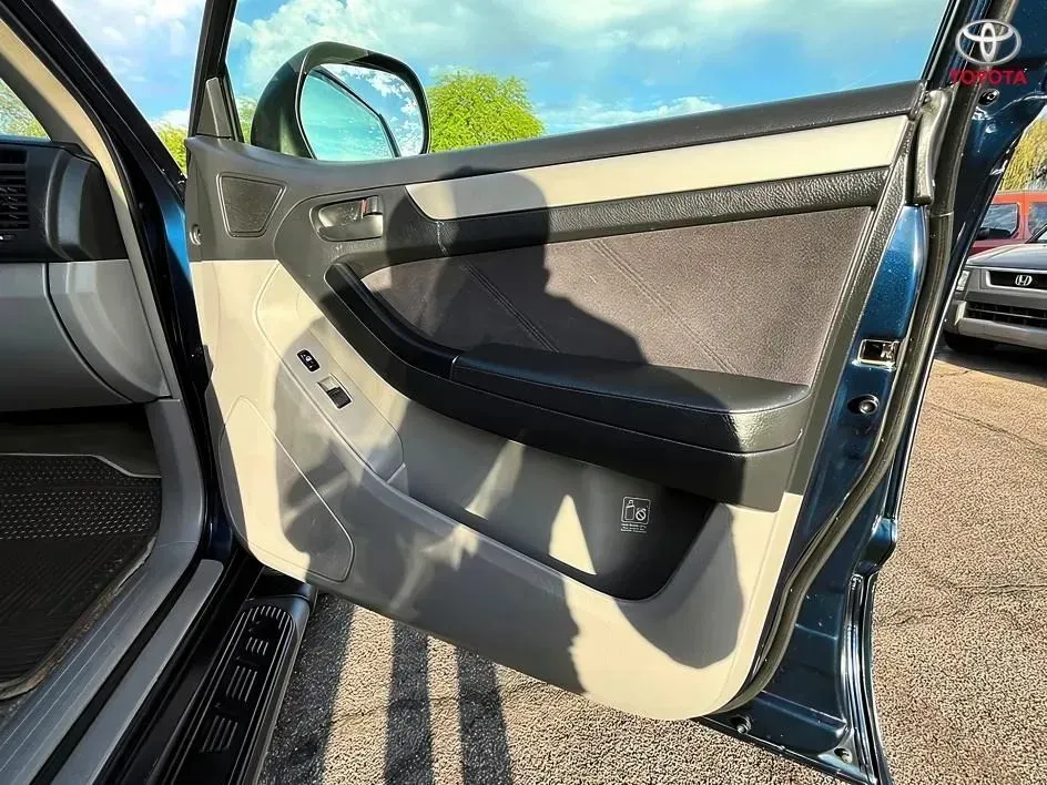 Toyota 4Runner photo 14