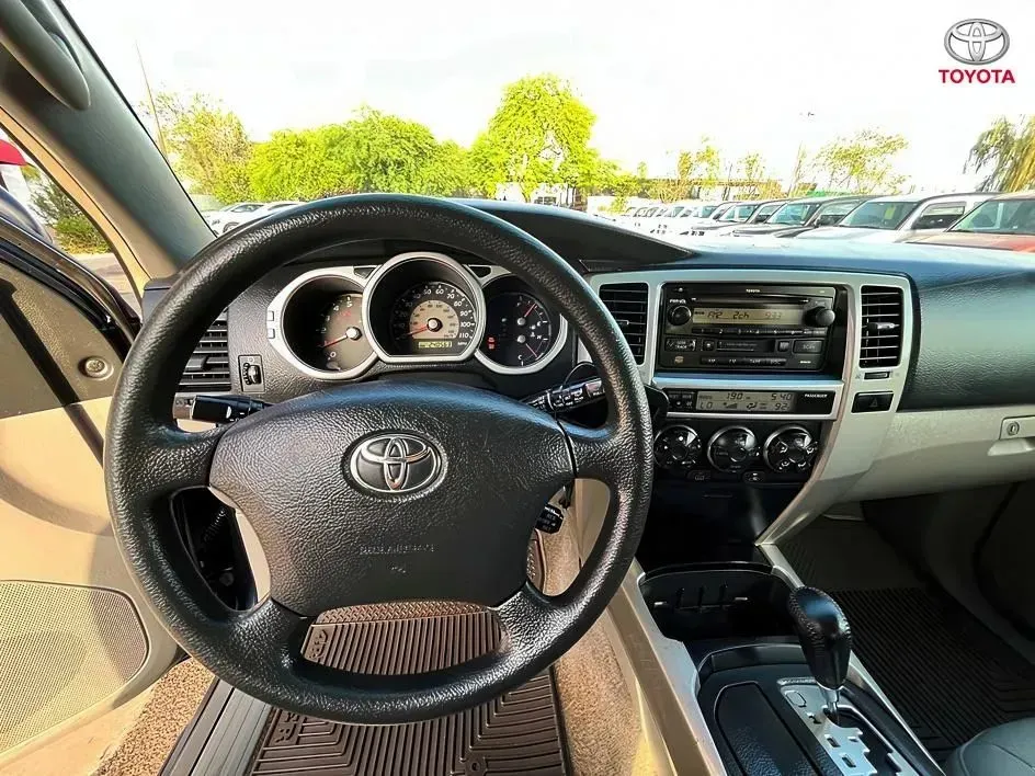 Toyota 4Runner photo 25