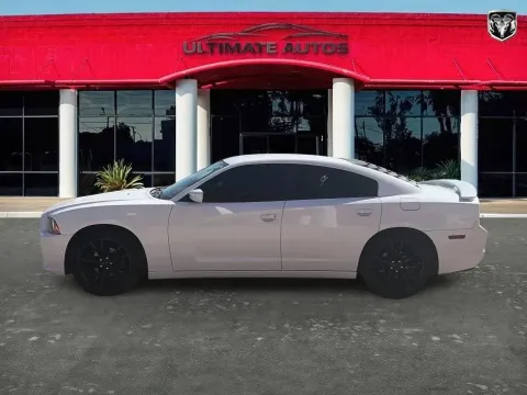 More photos of 2014 Dodge Charger SE Sedan 4D at Ultimate Autos, AZ