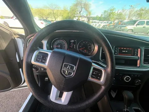 Photos of 2014 Dodge Charger SE Sedan 4D for sale in Mesa, AZ at Ultimate Autos