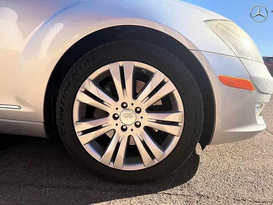 Mercedes-Benz S-Class photo 22