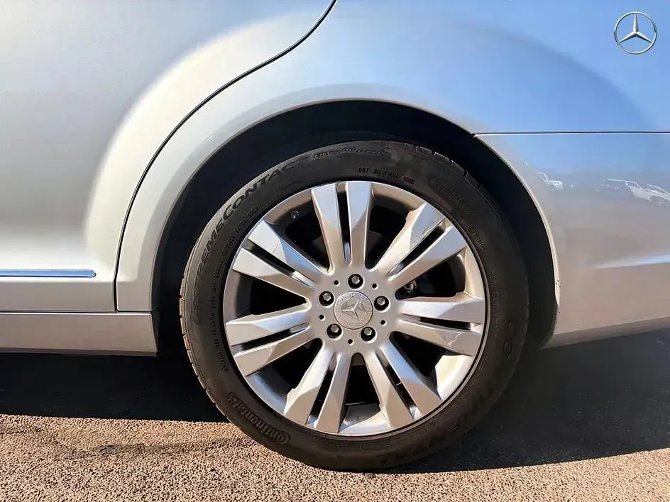 Mercedes-Benz S-Class photo 20