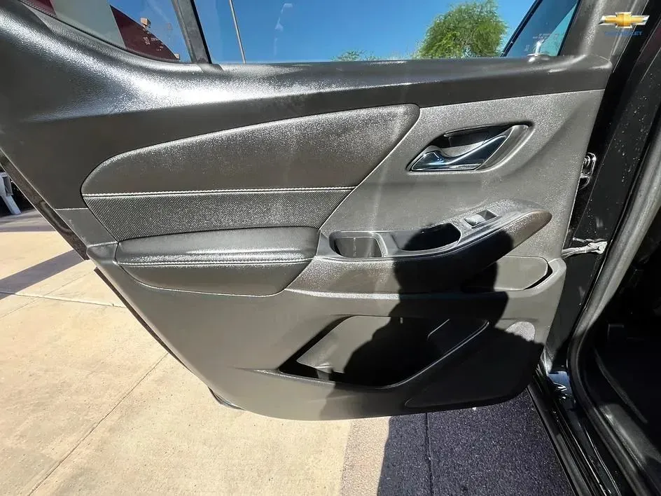 Chevrolet Traverse photo 16