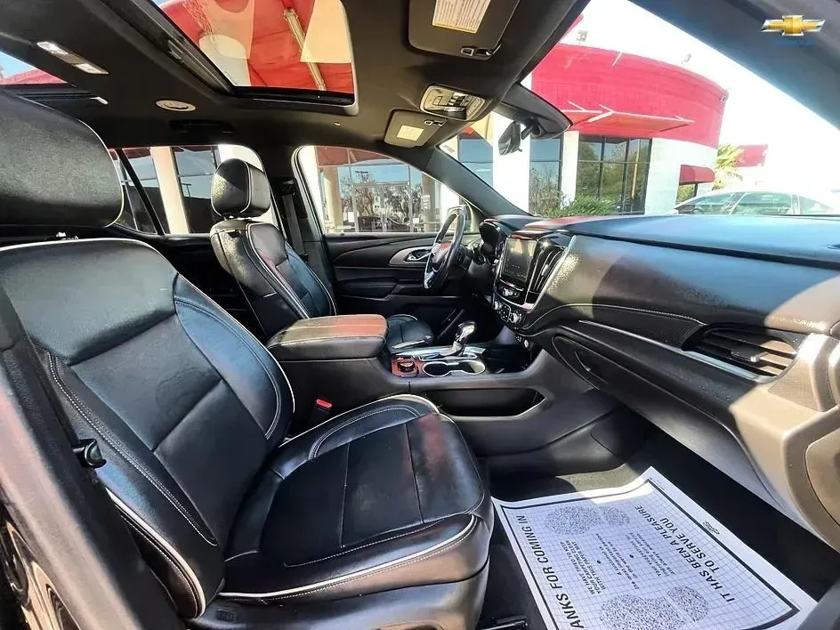 Chevrolet Traverse photo 9