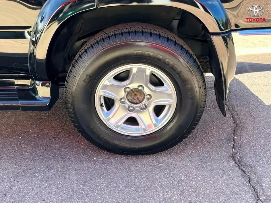 Toyota 4Runner photo 23