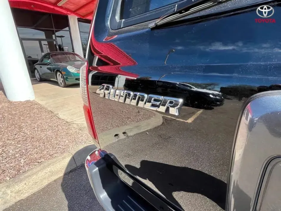 Toyota 4Runner photo 20