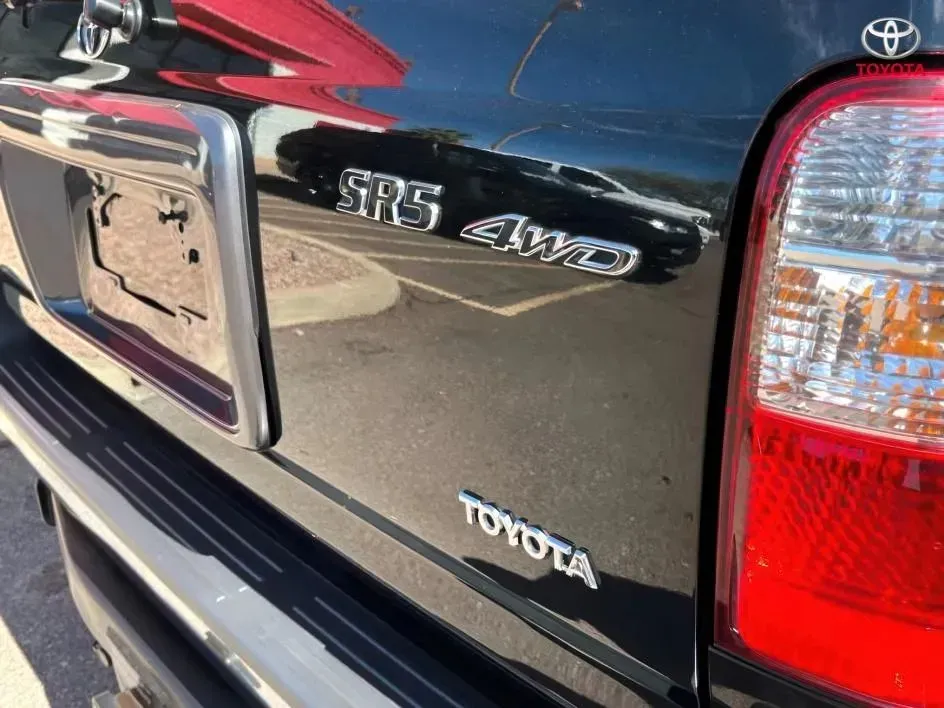 Toyota 4Runner photo 21