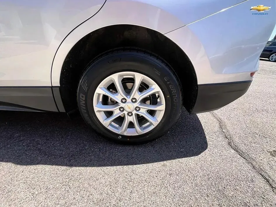 Chevrolet Equinox photo 18