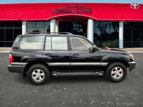 More photos of 2001 Toyota Land Cruiser Sport Utility 4D at Ultimate Autos, AZ