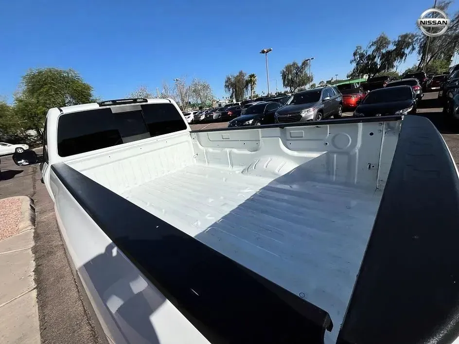 Nissan Titan photo 11