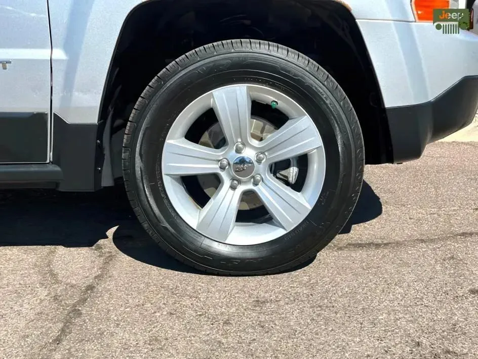 2012 Jeep Patriot Latitude - Photo 25