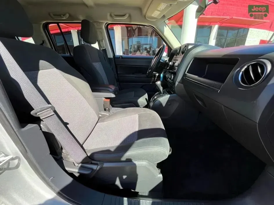 2012 Jeep Patriot Latitude - Photo 11