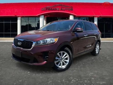 Photos of 2019 Kia Sorento LX Sport Utility 4D for sale in Mesa, AZ at Ultimate Autos