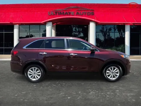 More photos of 2019 Kia Sorento LX Sport Utility 4D at Ultimate Autos, AZ