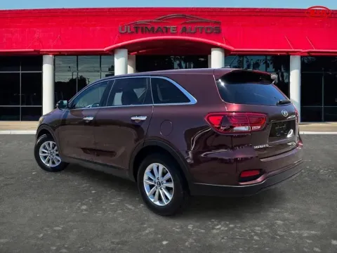 More photos of 2019 Kia Sorento LX Sport Utility 4D at Ultimate Autos, AZ