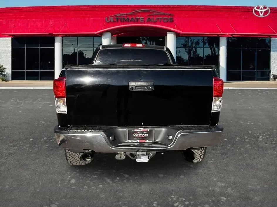 Toyota Tundra photo 8