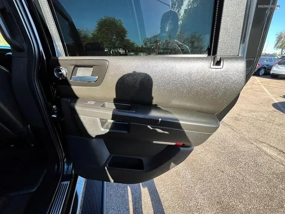 Hummer H2 photo 16