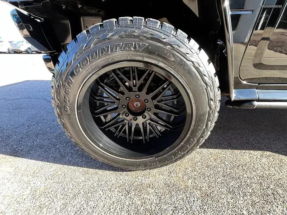 Hummer H2 photo 17