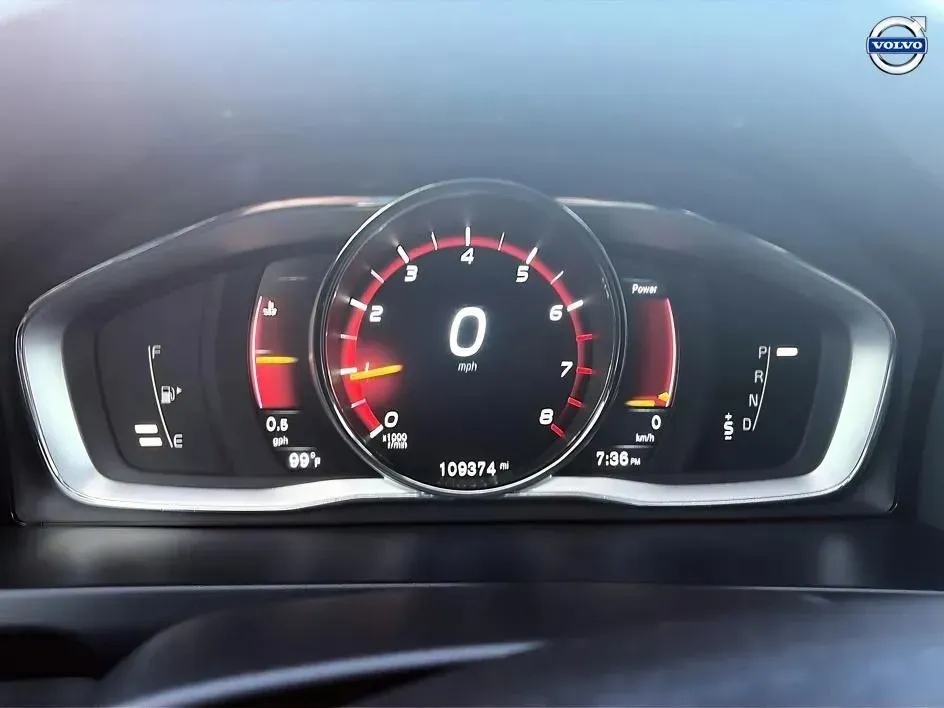 Volvo V60 photo 27